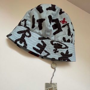 Vivienne Westwood bucket hat BABY